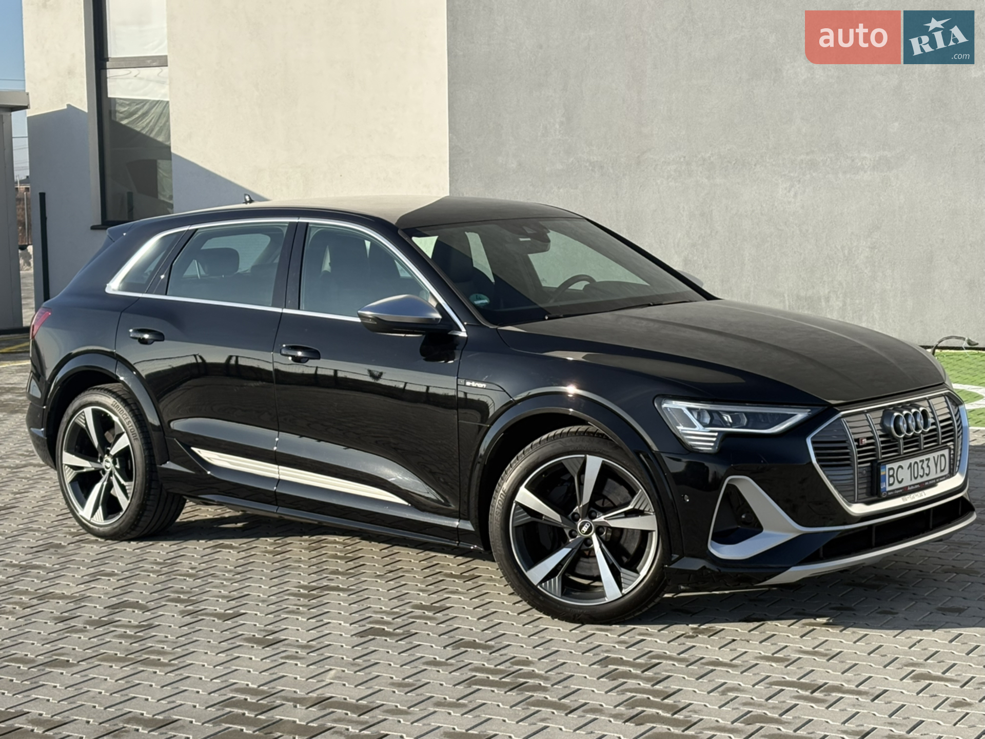 2021 Audi e-tron S - мініатюра 5