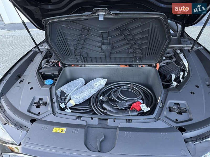 Внедорожник / Кроссовер Audi e-tron S 2021 в Львове фото 85 Внедорожник / Кроссовер Audi e-tron S 2021 в Львове