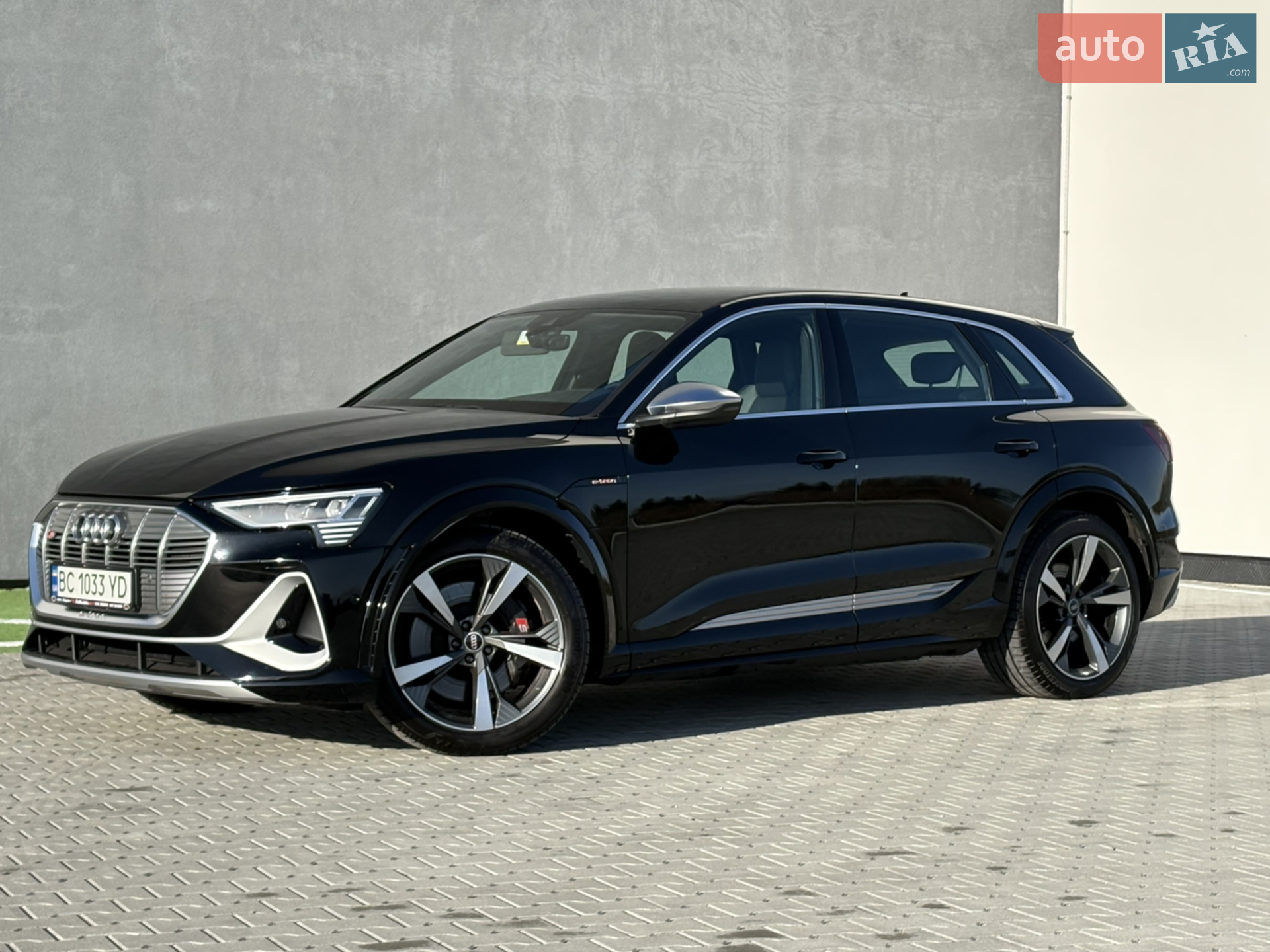 2021 Audi e-tron S - мініатюра 37