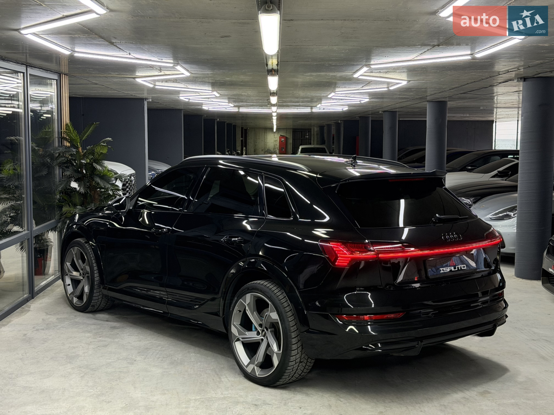 2022 Audi e-tron S - мініатюра 10