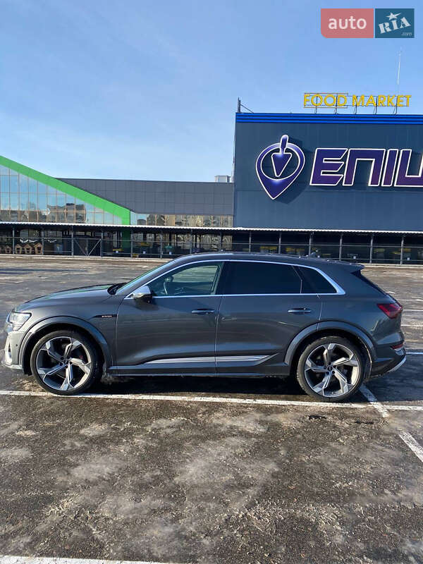 Audi e-tron S 2021 Audi e-tron S 2021