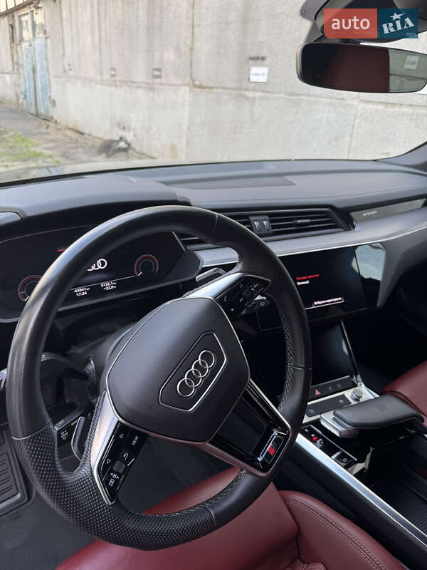 Внедорожник / Кроссовер Audi e-tron S 2021 в Киеве фото 10 Внедорожник / Кроссовер Audi e-tron S 2021 в Киеве