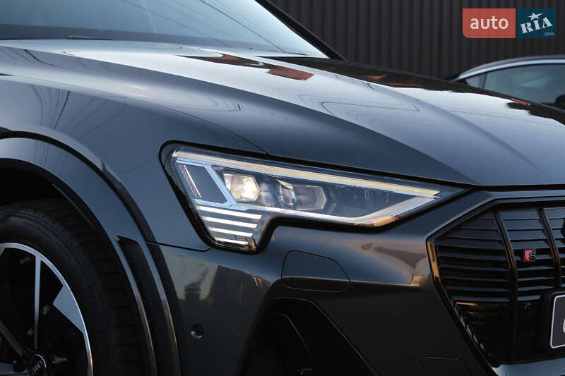 Внедорожник / Кроссовер Audi e-tron S 2022 в Киеве