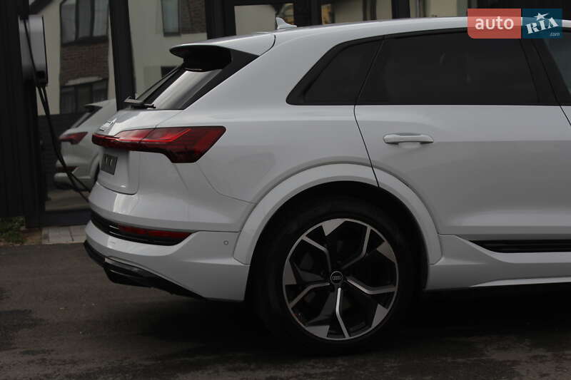 Внедорожник / Кроссовер Audi e-tron S 2021 в Киеве фото 8 Внедорожник / Кроссовер Audi e-tron S 2021 в Киеве