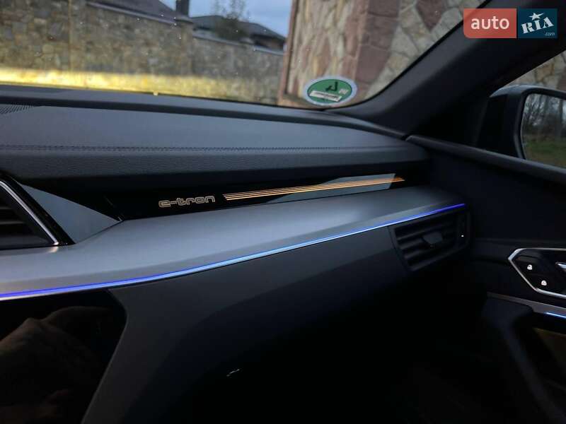 Внедорожник / Кроссовер Audi e-tron S 2021 в Львове