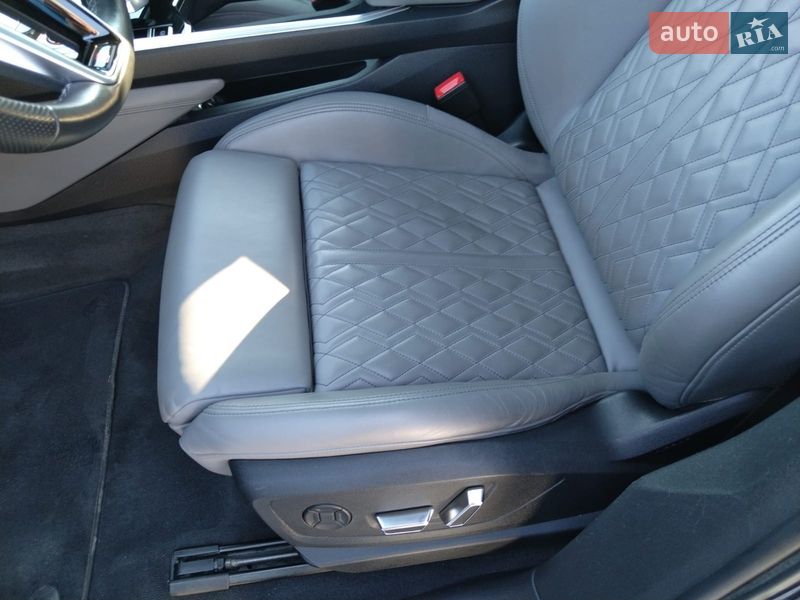 Внедорожник / Кроссовер Audi e-tron S 2022 в Киеве