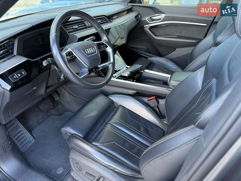 Внедорожник / Кроссовер Audi e-tron S 2020 в Хмельницком