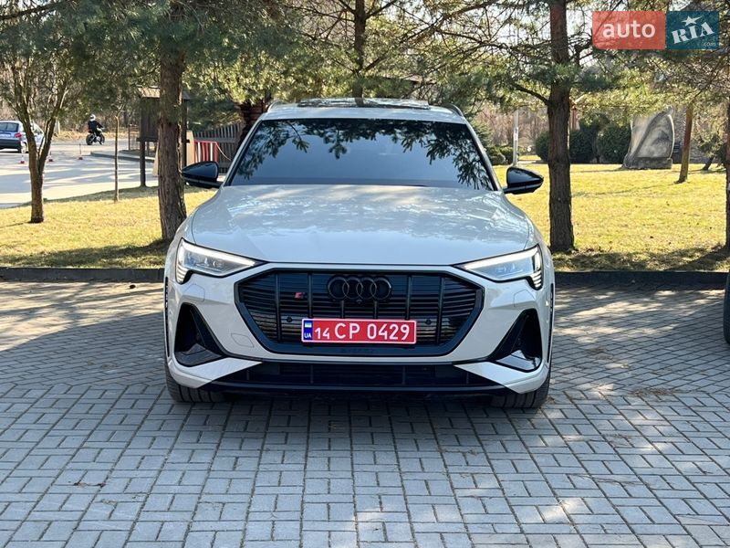 Внедорожник / Кроссовер Audi e-tron S 2022 в Ужгороде