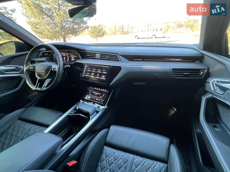 Внедорожник / Кроссовер Audi e-tron S 2022 в Ужгороде