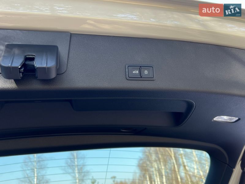 Внедорожник / Кроссовер Audi e-tron S 2022 в Ужгороде