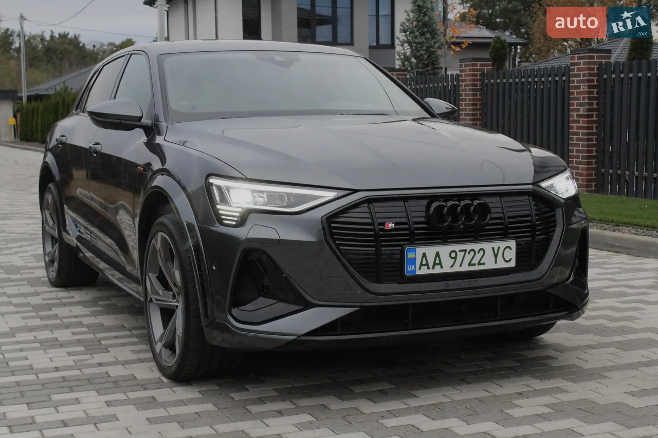 2021 Audi RS e-tron GT - мініатюра 36
