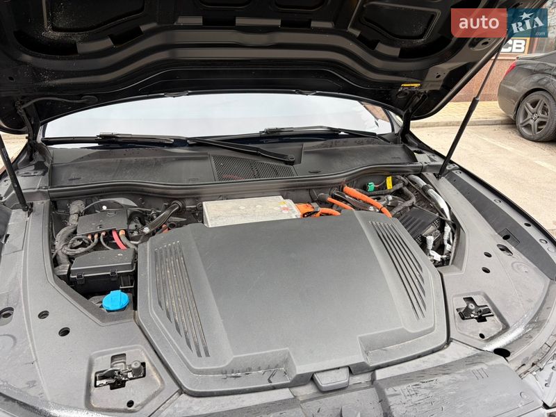 Внедорожник / Кроссовер Audi e-tron S 2021 в Харькове