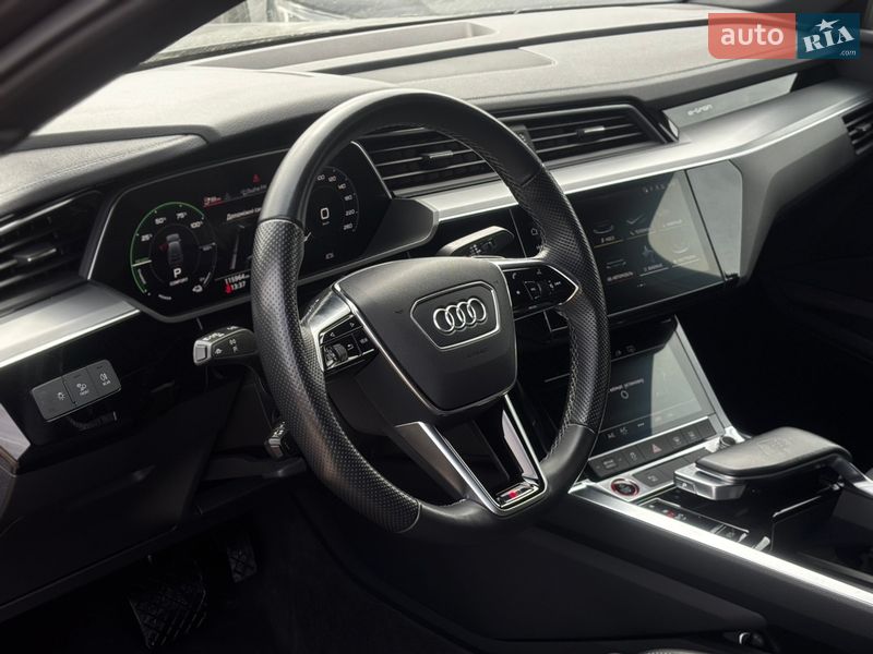 Позашляховик / Кросовер Audi e-tron S 2021 в Львові