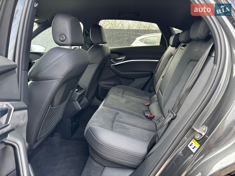 Позашляховик / Кросовер Audi e-tron S 2021 в Львові