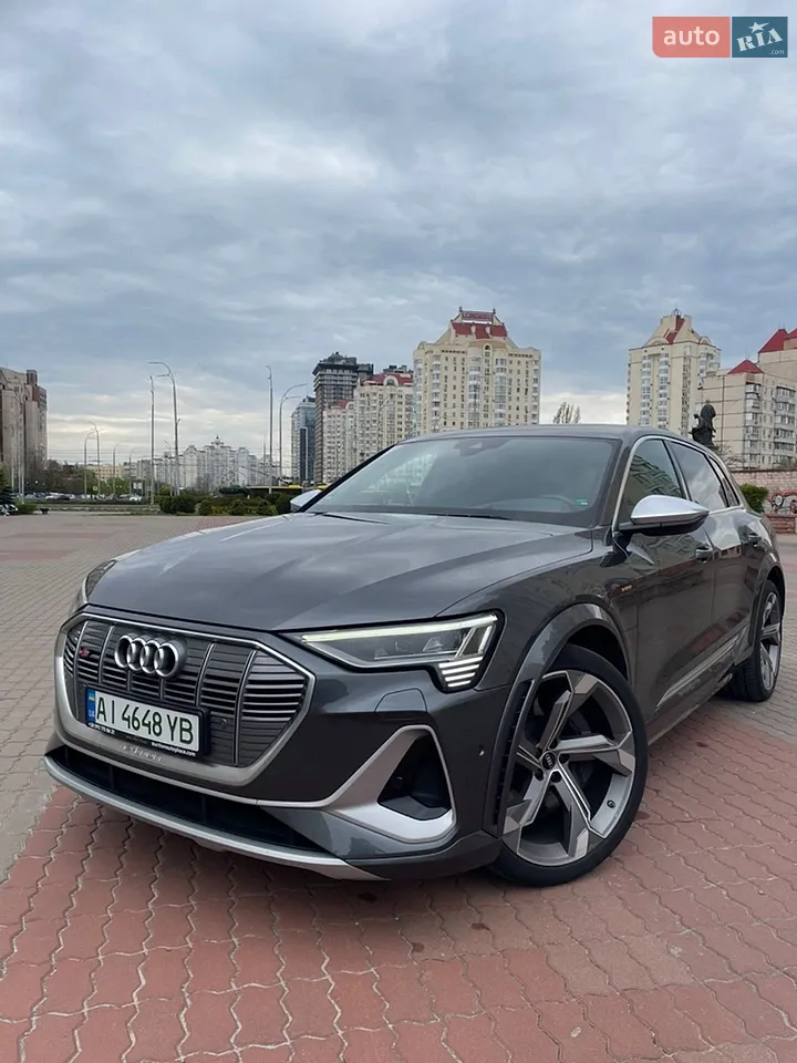 2021 Audi e-tron S - мініатюра 22