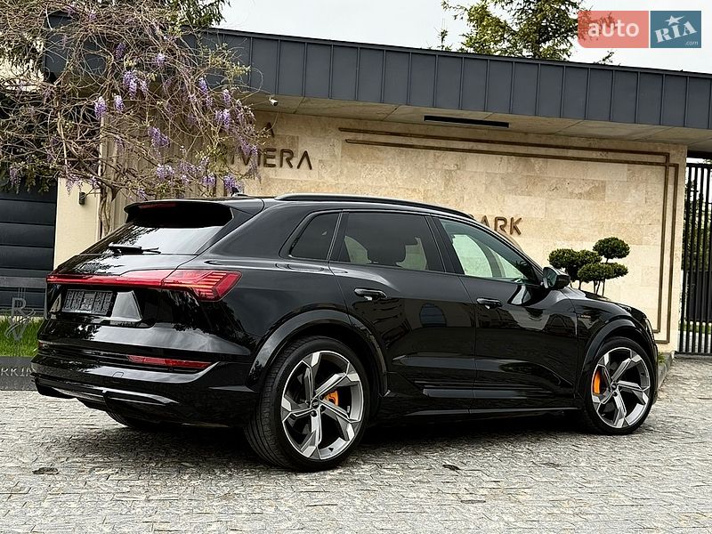 Внедорожник / Кроссовер Audi e-tron S 2022 в Львове фото 22 Внедорожник / Кроссовер Audi e-tron S 2022 в Львове