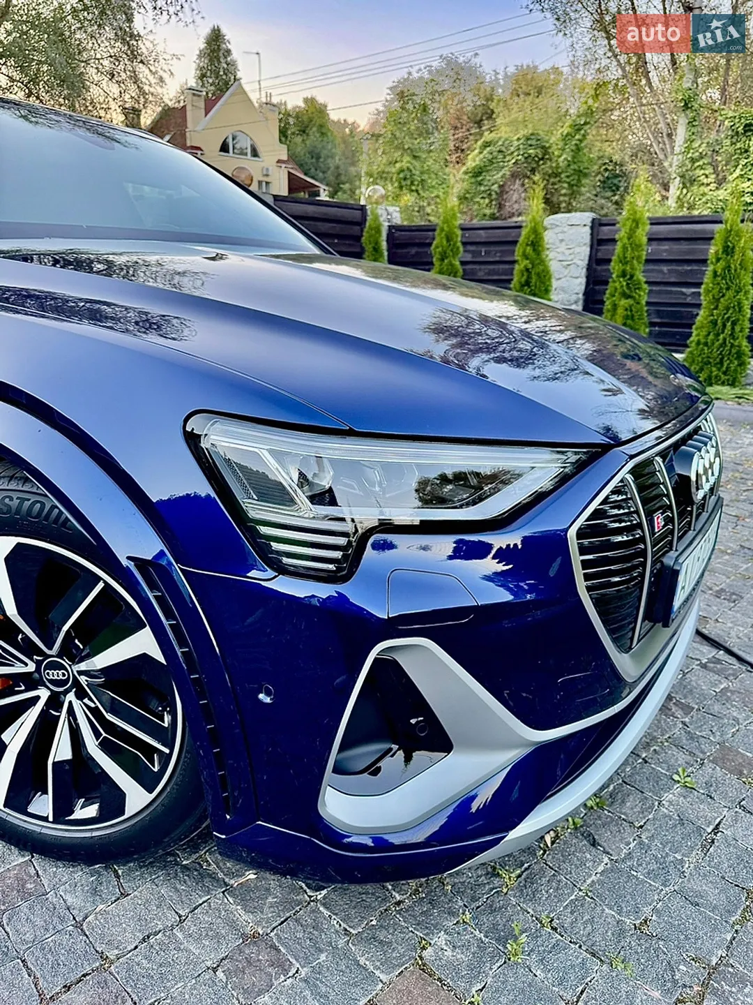 2022 Audi e-tron S - мініатюра 5