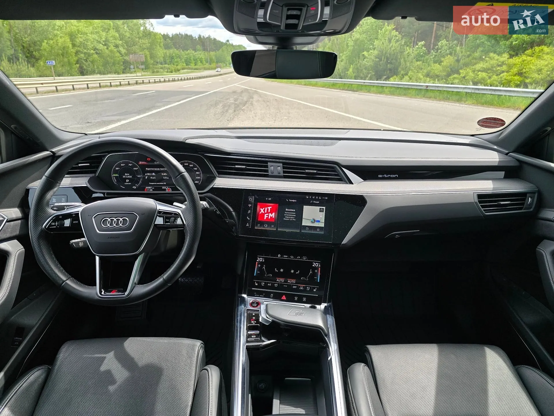 2022 Audi e-tron S - мініатюра 90