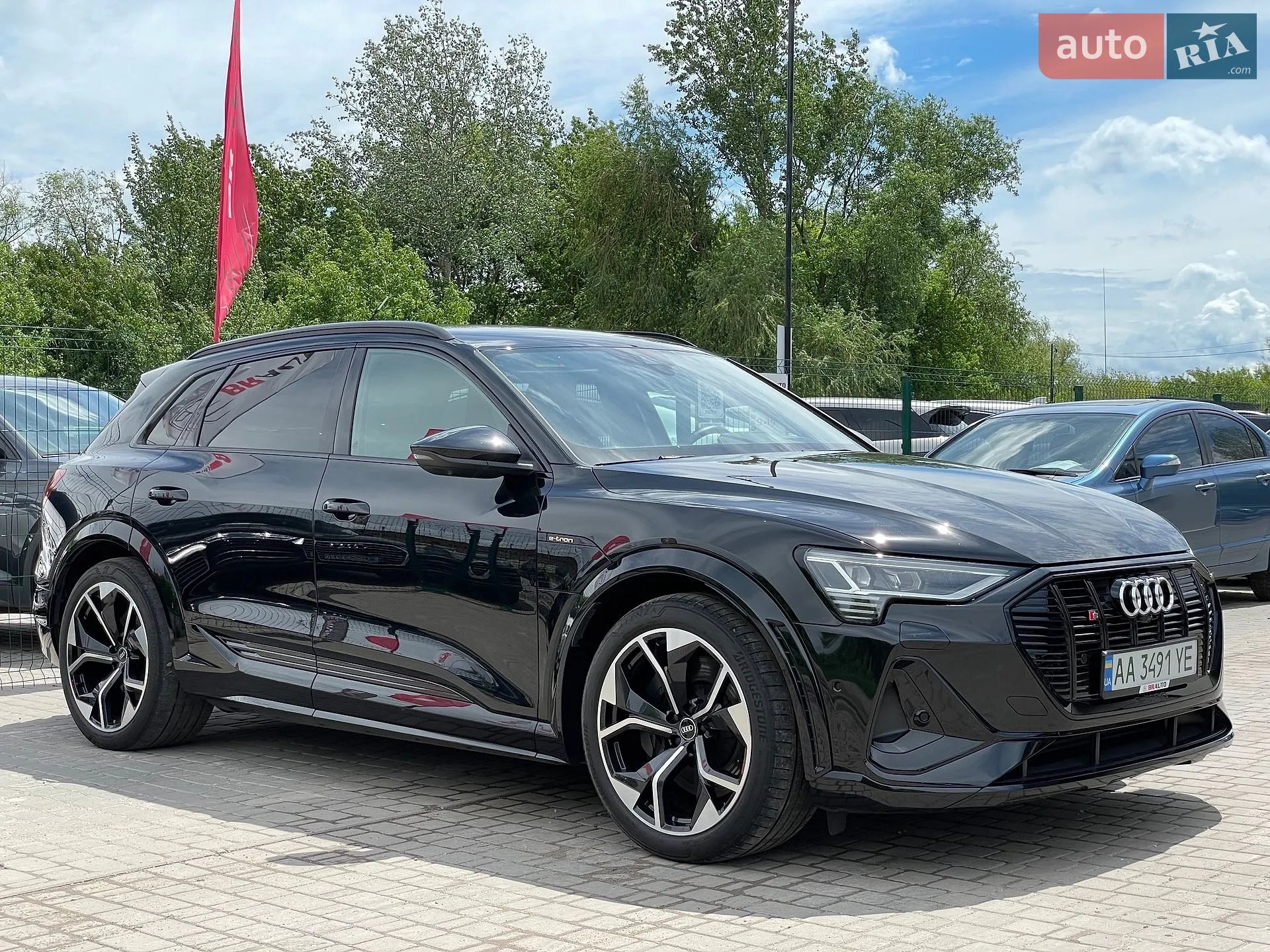 2022 Audi e-tron S - мініатюра 5