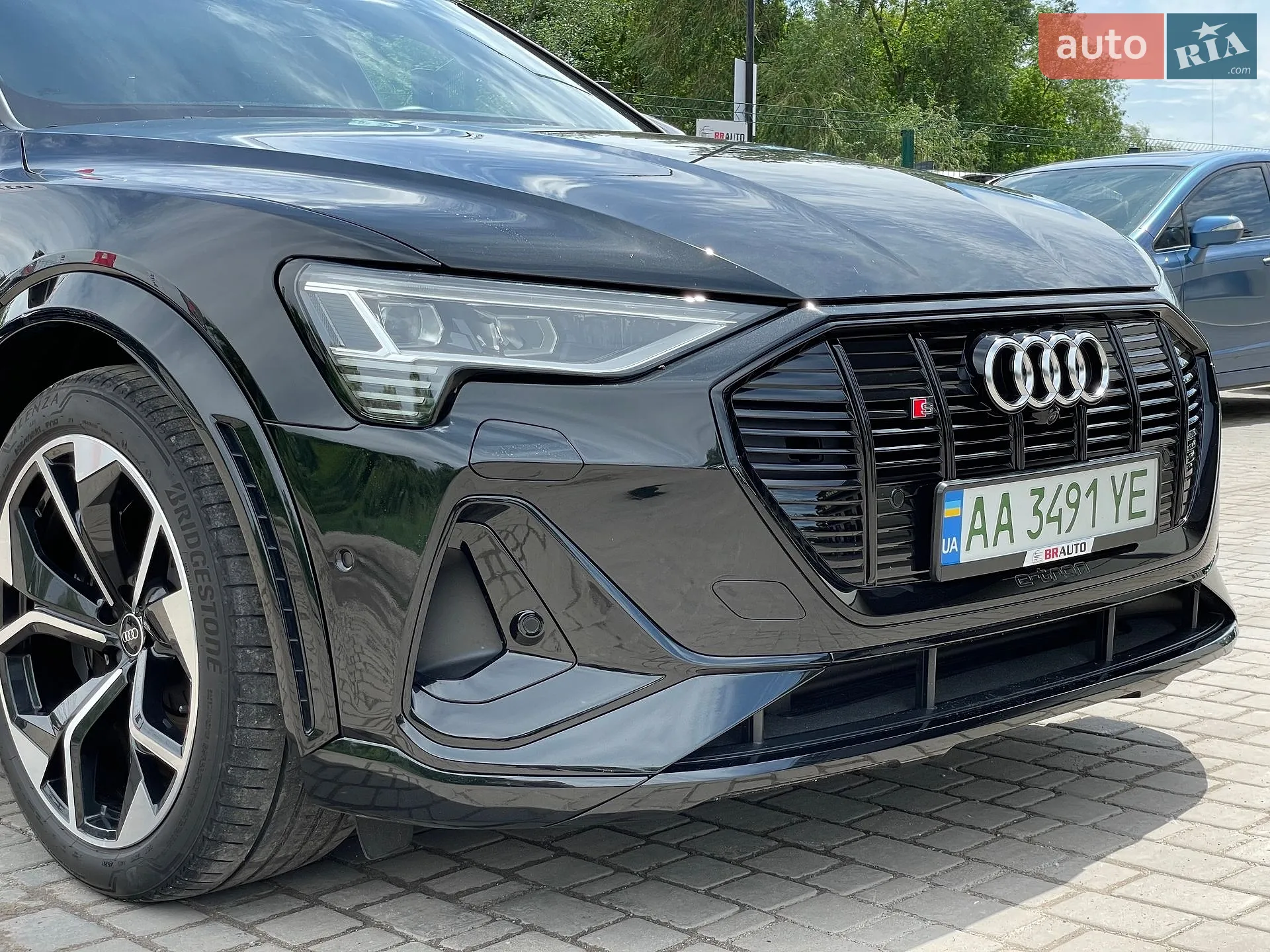2022 Audi e-tron S - мініатюра 8