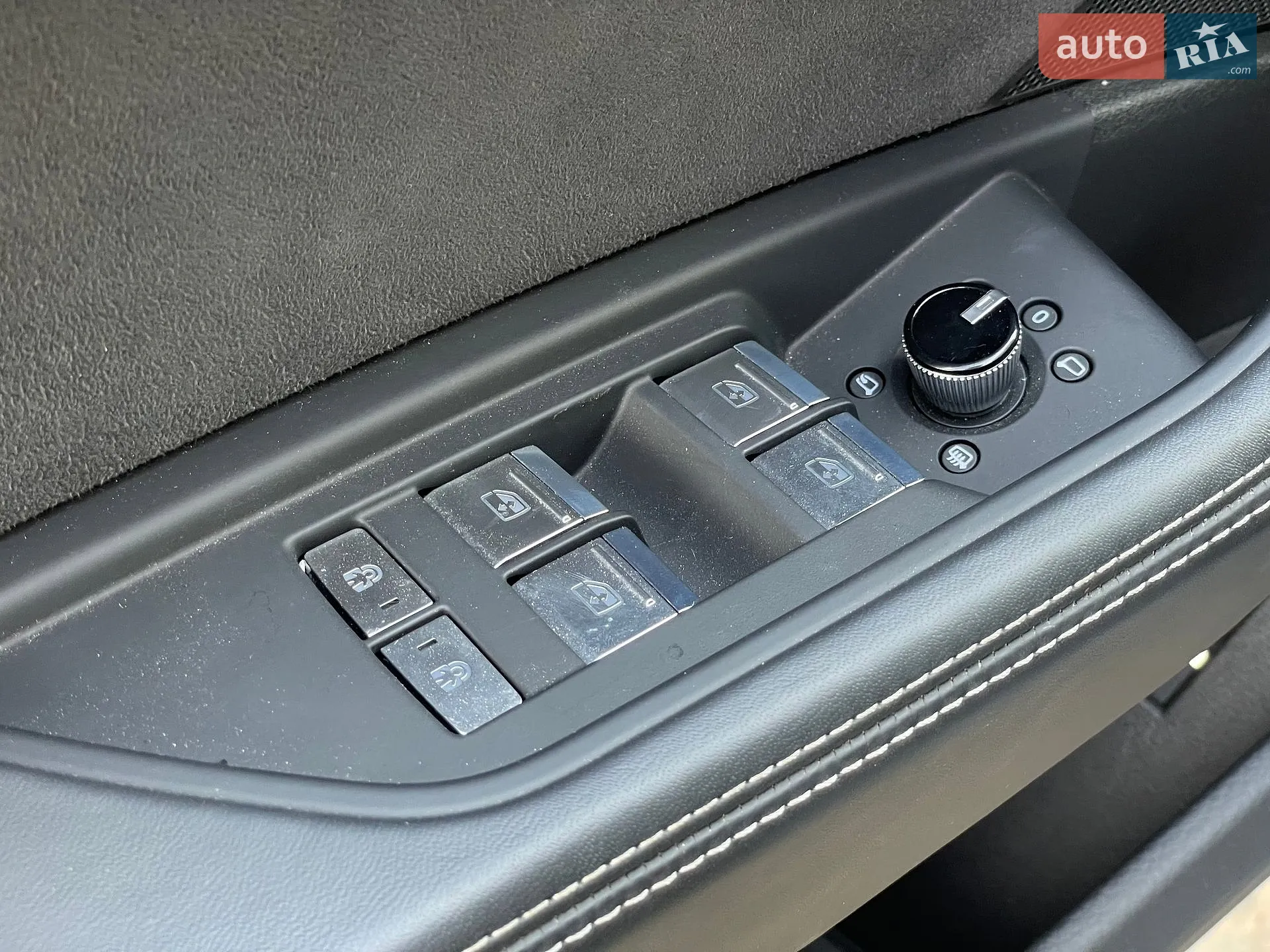 2022 Audi e-tron S - мініатюра 48