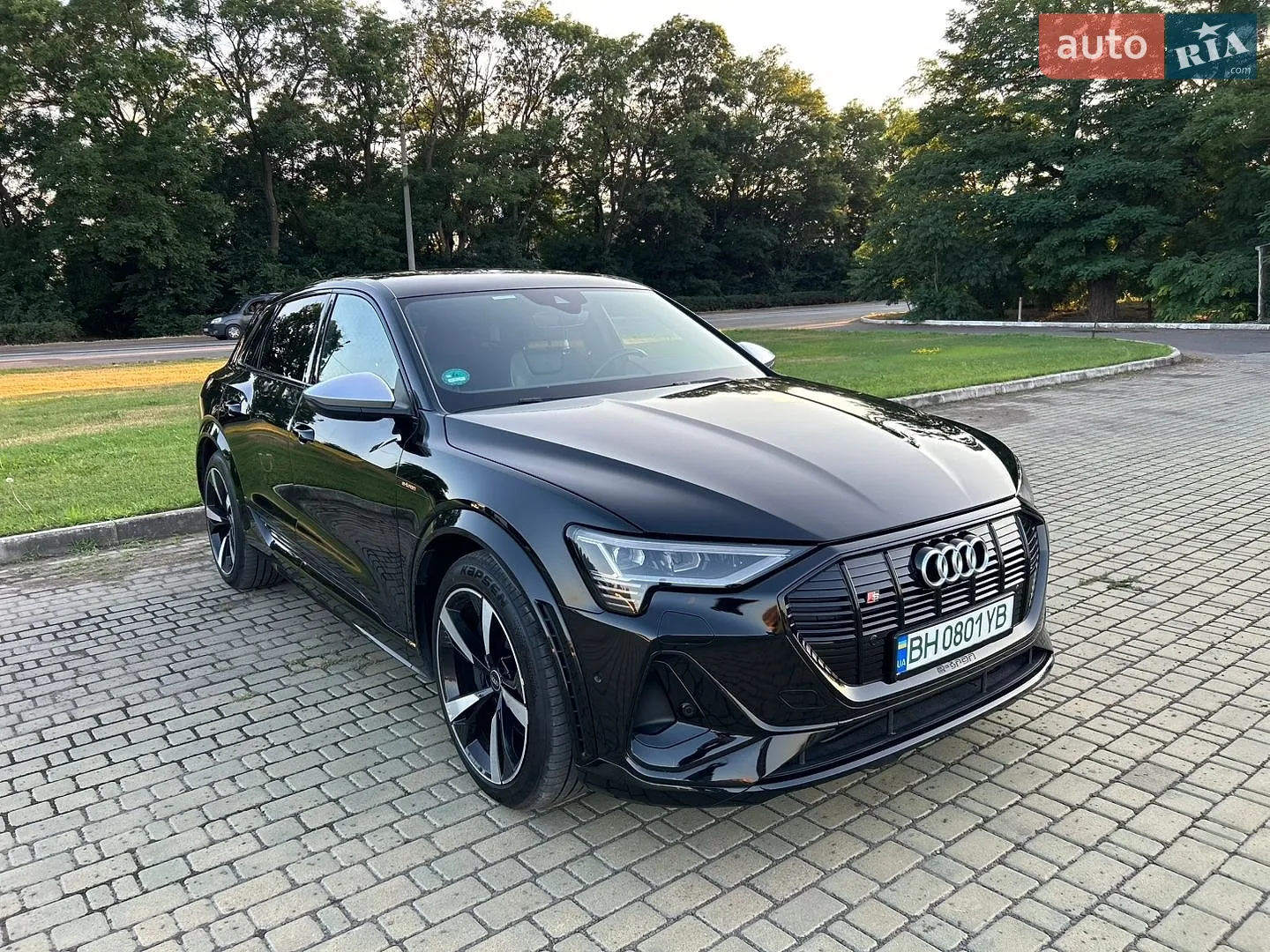 2022 Audi e-tron S - мініатюра 4