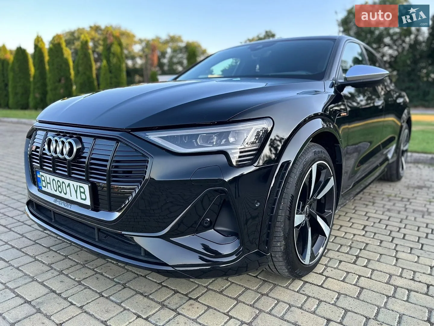 2022 Audi e-tron S - мініатюра 10