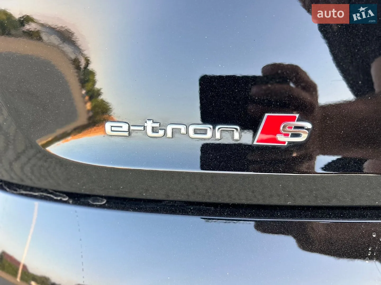 2022 Audi e-tron S - мініатюра 12