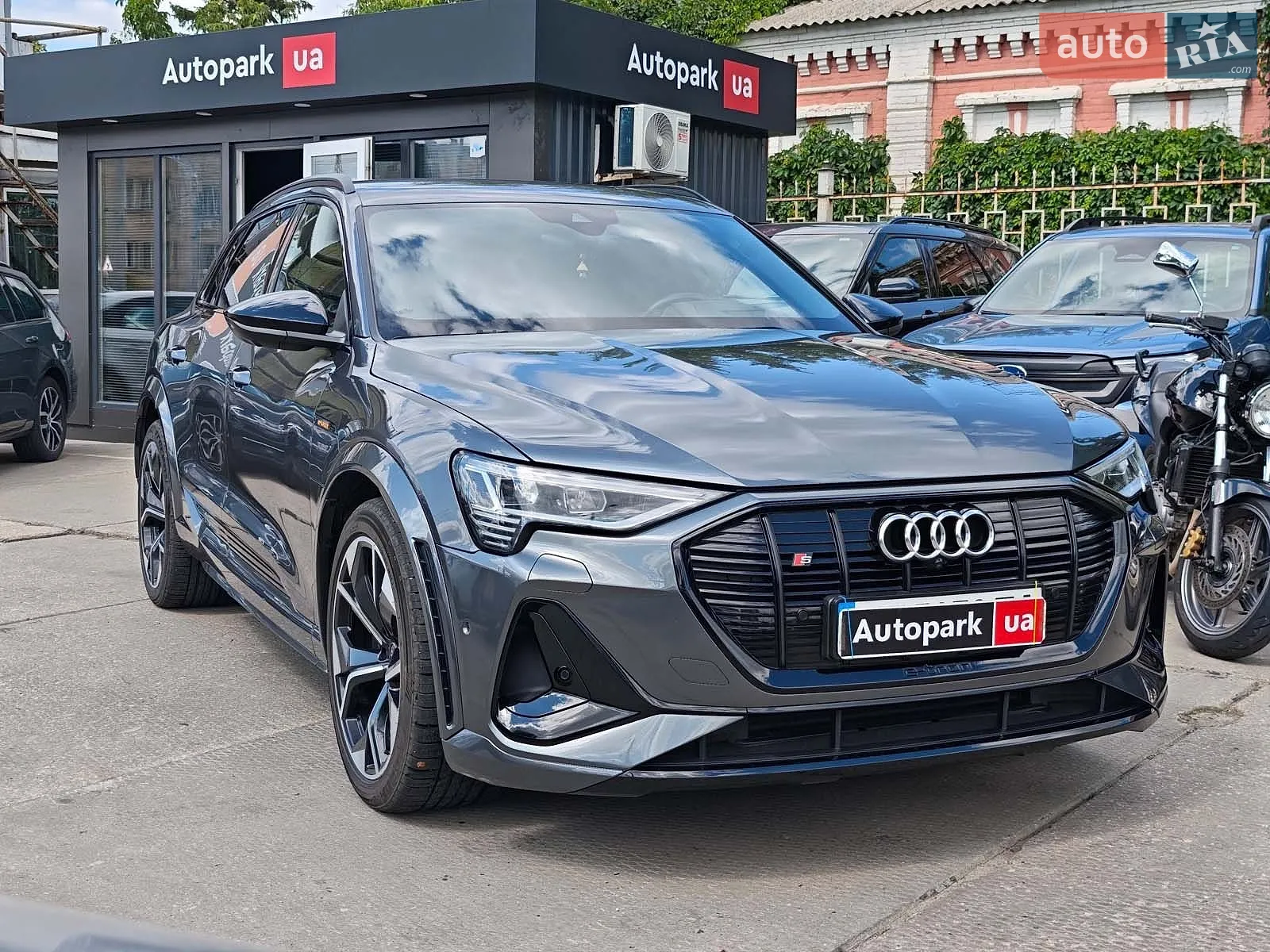 2020 Audi e-tron S - мініатюра 3