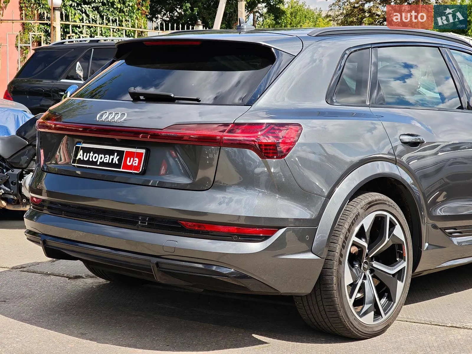 2020 Audi e-tron S - мініатюра 17
