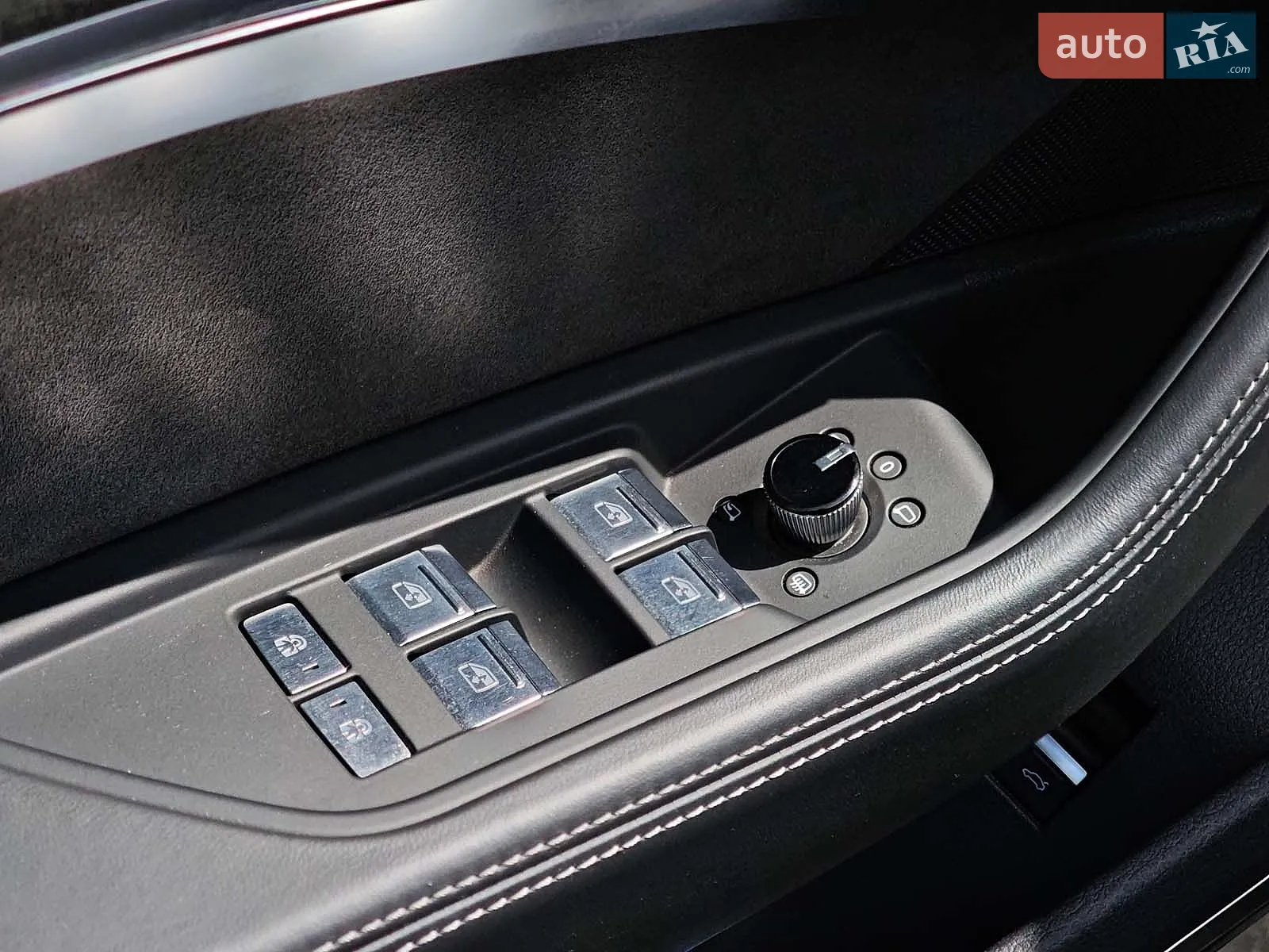 2020 Audi e-tron S - мініатюра 29