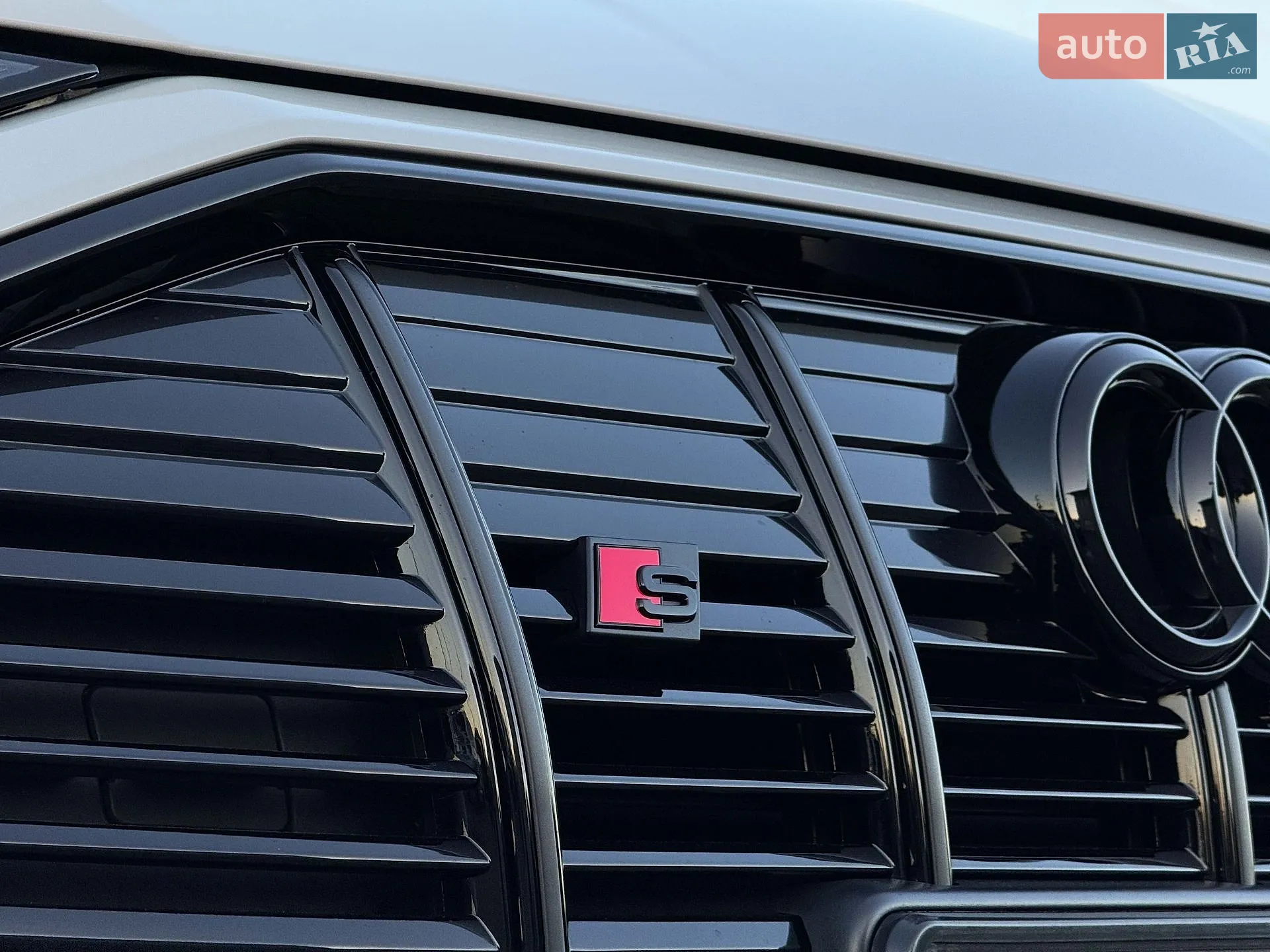 2022 Audi e-tron S - мініатюра 17