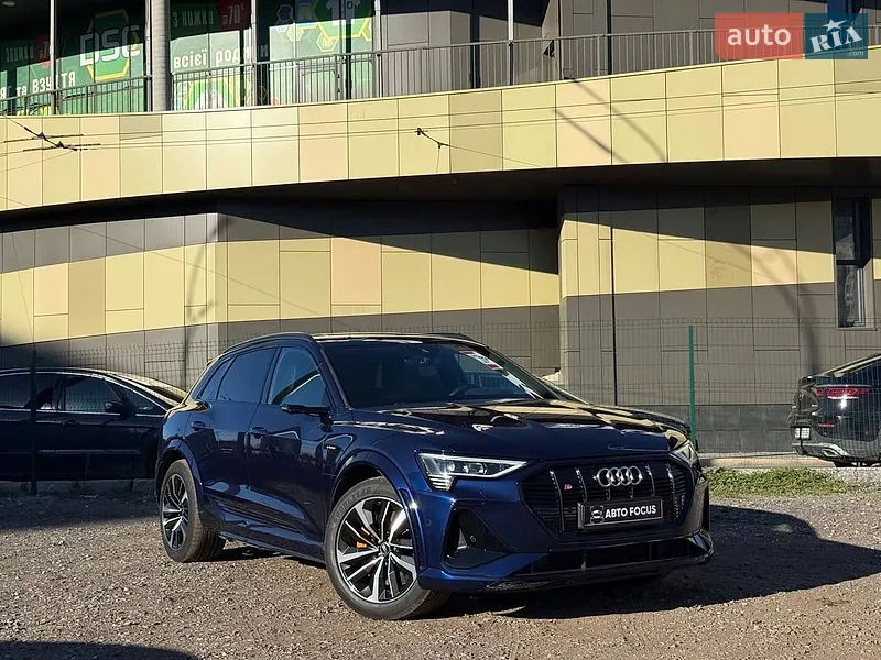 Audi e-tron S 2022