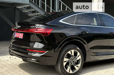 Позашляховик / Кросовер Audi e-tron Sportback 2022 в 