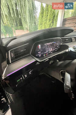 Внедорожник / Кроссовер Audi e-tron Sportback 2021 в 