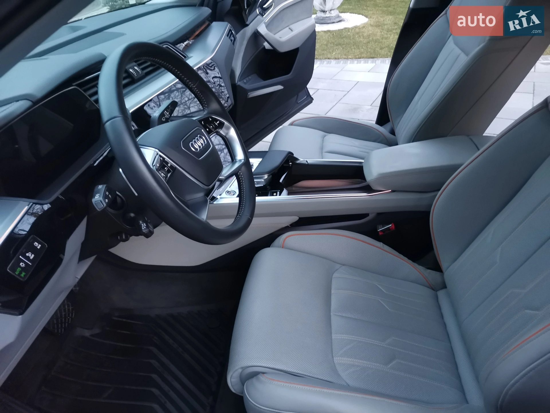 2020 Audi e-tron Sportback - мініатюра 34