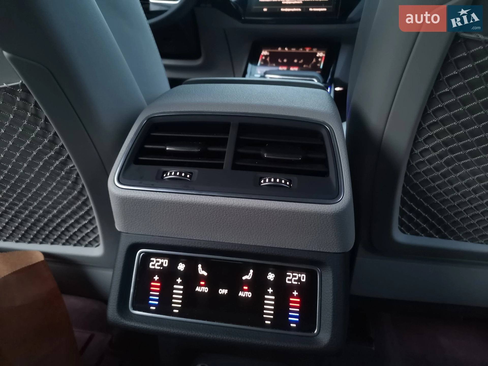 2020 Audi e-tron Sportback - мініатюра 64