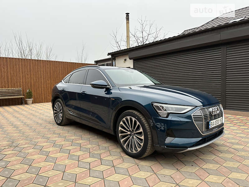 Внедорожник / Кроссовер Audi e-tron Sportback 2020 в Кривом Озере