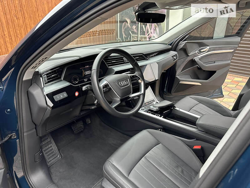 Внедорожник / Кроссовер Audi e-tron Sportback 2020 в Кривом Озере