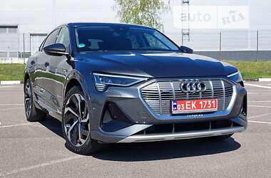 Позашляховик / Кросовер Audi e-tron Sportback 2020 в Рівному