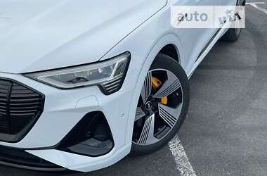 Внедорожник / Кроссовер Audi e-tron Sportback 2020 в Львове