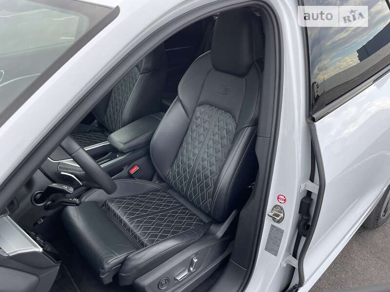 Позашляховик / Кросовер Audi e-tron Sportback 2020 в Львові
