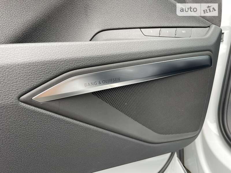 Позашляховик / Кросовер Audi e-tron Sportback 2020 в Львові