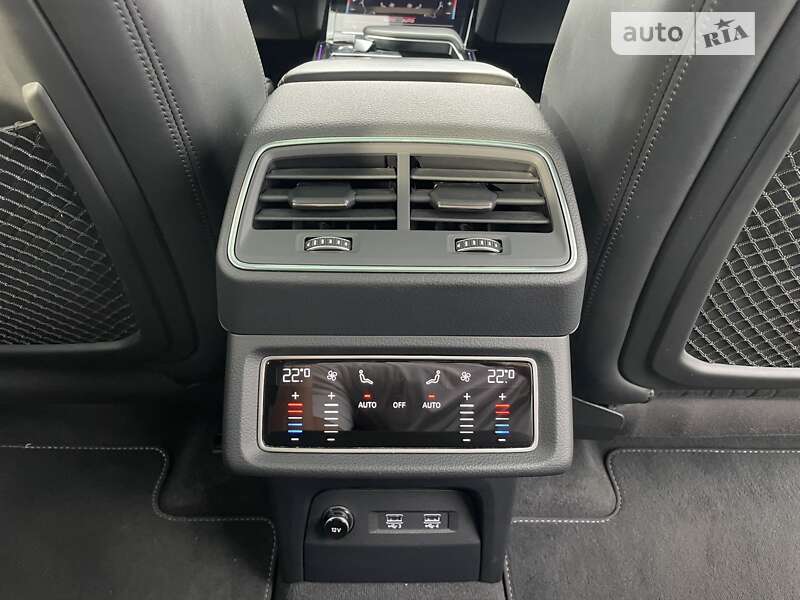 Позашляховик / Кросовер Audi e-tron Sportback 2020 в Львові