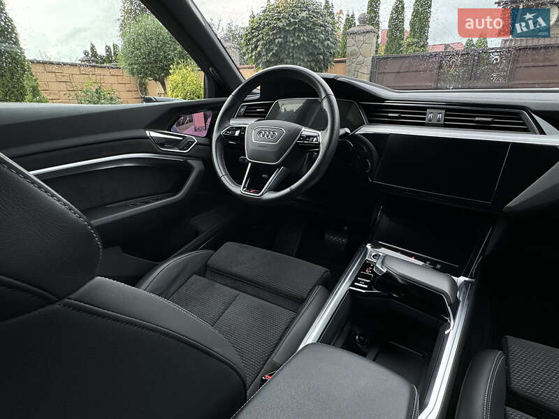 Внедорожник / Кроссовер Audi e-tron Sportback 2021 в Луцке