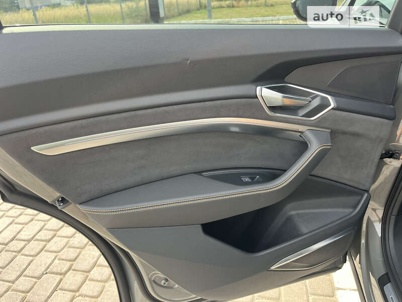 Позашляховик / Кросовер Audi e-tron Sportback 2022 в Львові фото 22 Позашляховик / Кросовер Audi e-tron Sportback 2022 в Львові