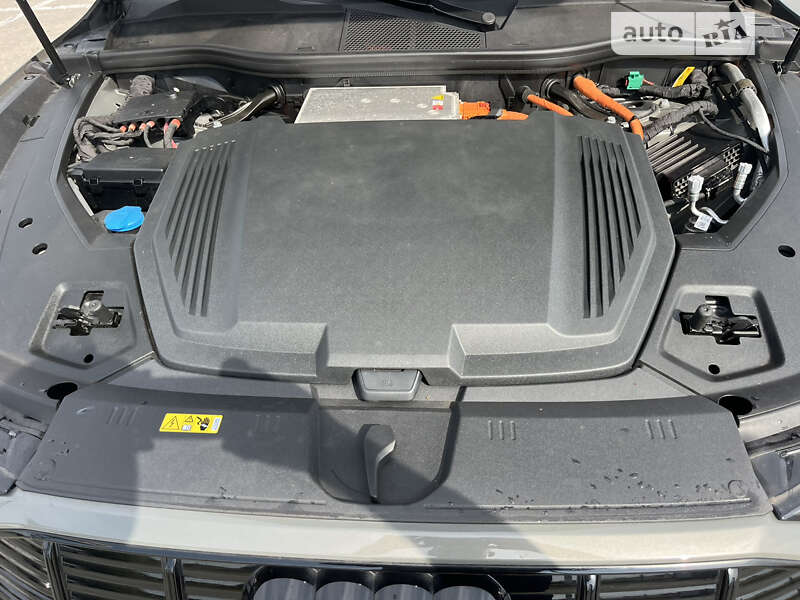 Позашляховик / Кросовер Audi e-tron Sportback 2022 в Львові фото 26 Позашляховик / Кросовер Audi e-tron Sportback 2022 в Львові