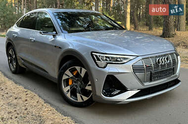 Внедорожник / Кроссовер Audi e-tron Sportback 2021 в 