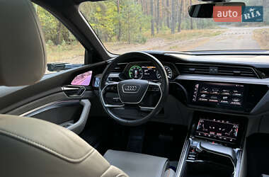 Внедорожник / Кроссовер Audi e-tron Sportback 2021 в 