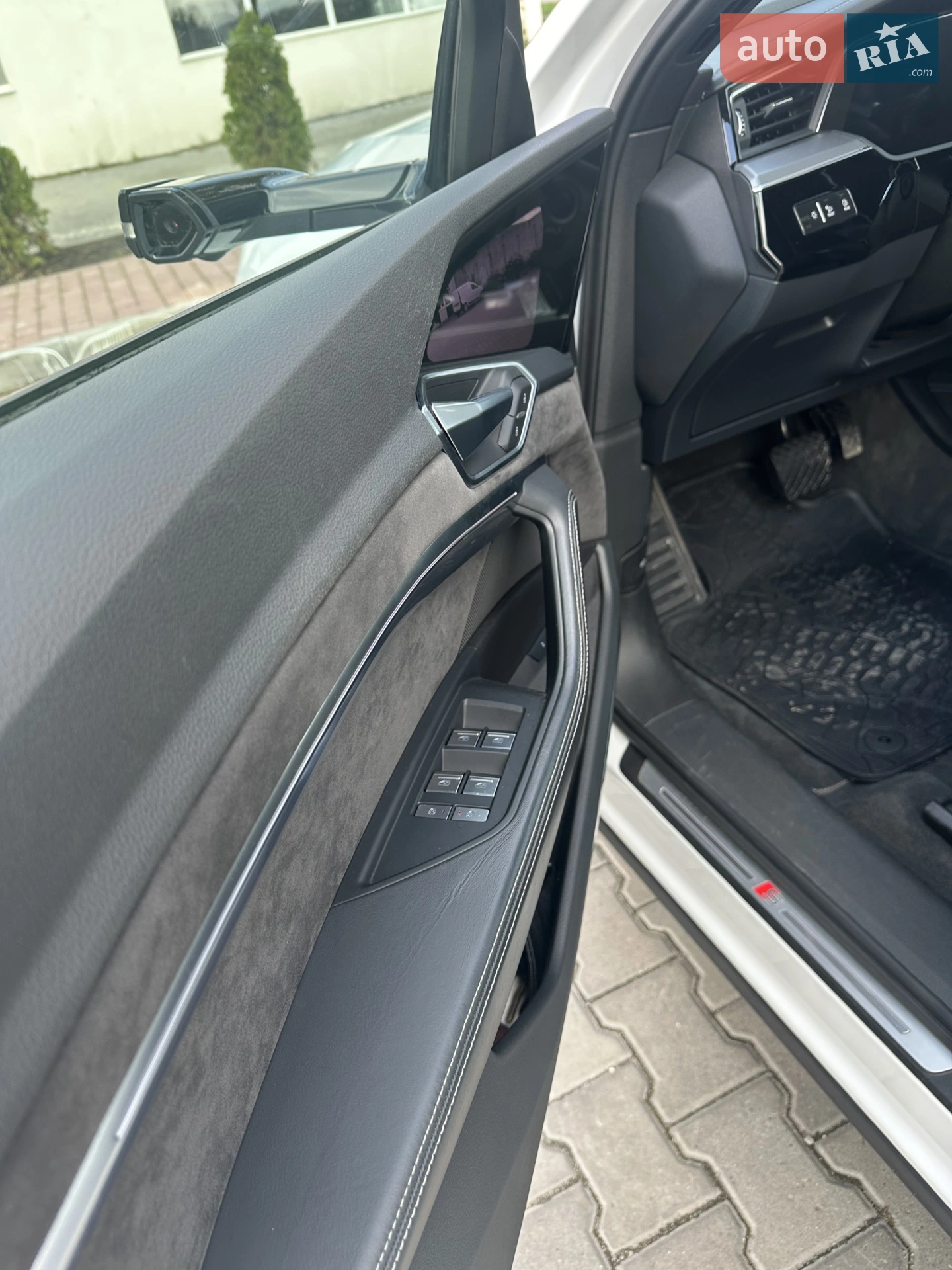 2020 Audi e-tron Sportback - мініатюра 6
